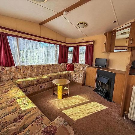 Superb Dog Friendly Caravan With Decking In Hunstanton In Norfolk Ref 13010L Exterior photo
